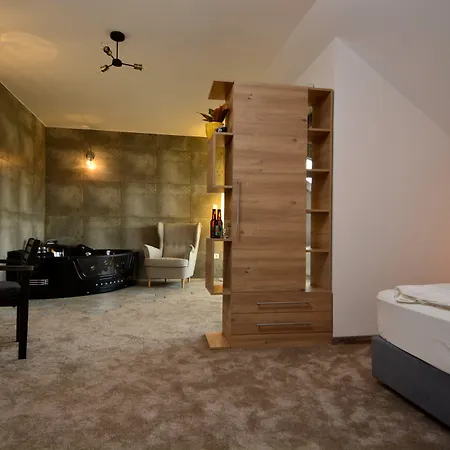 Ludwig Hotel Martonvasar